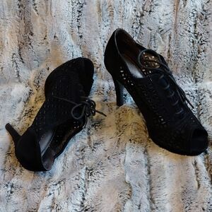 A. Marinelli Black Heels Sleek Design